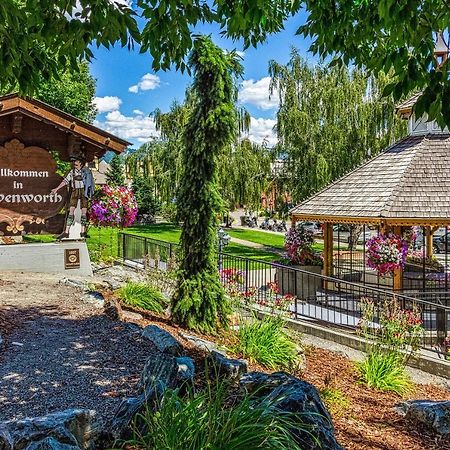 River Song Cabin Leavenworth Exterior photo